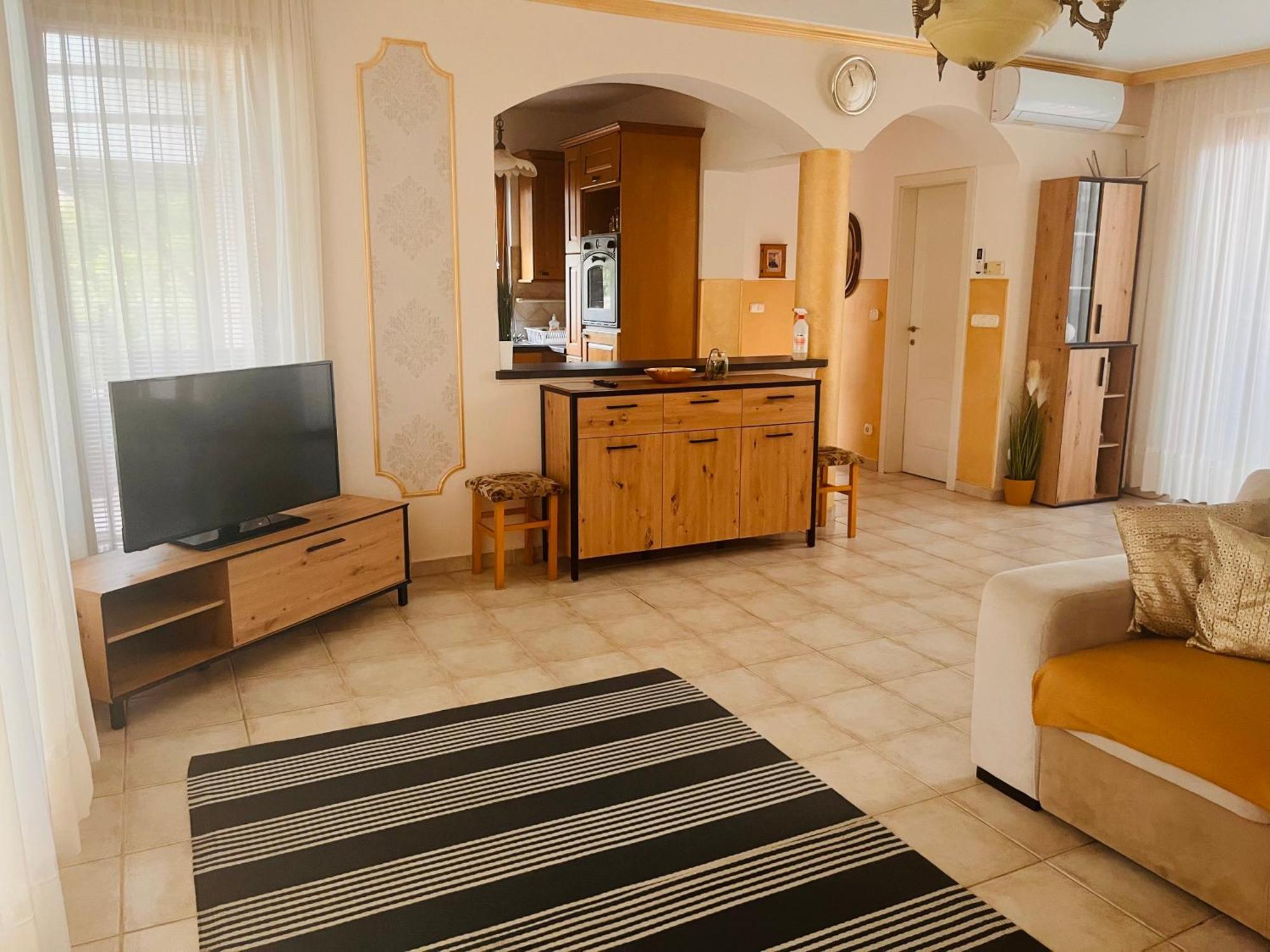 Aqua Azur Apartman Hajdúszoboszló Екстериор снимка