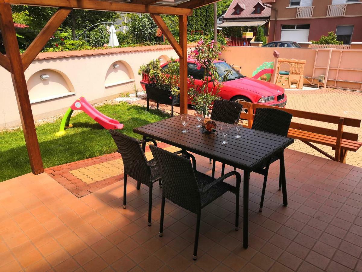 Aqua Azur Apartman Hajdúszoboszló Екстериор снимка